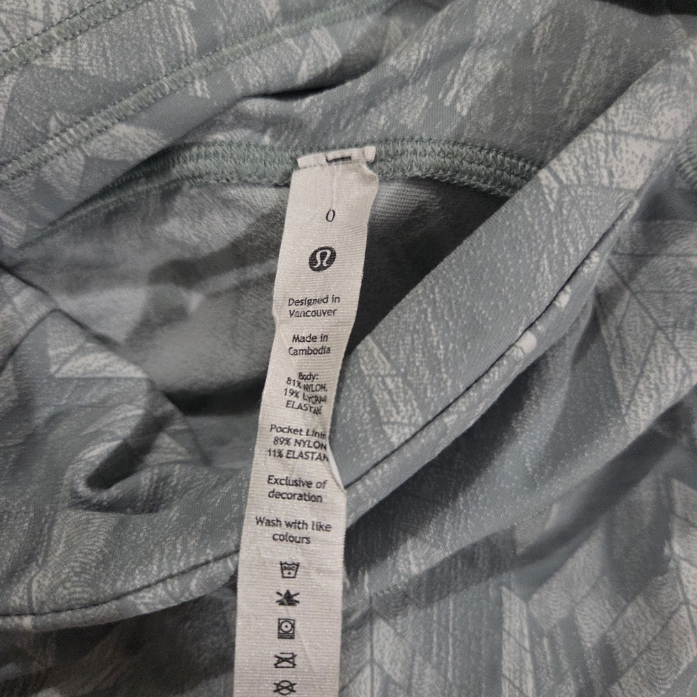 Gray Patterned Leggings Lululemon - image 4
